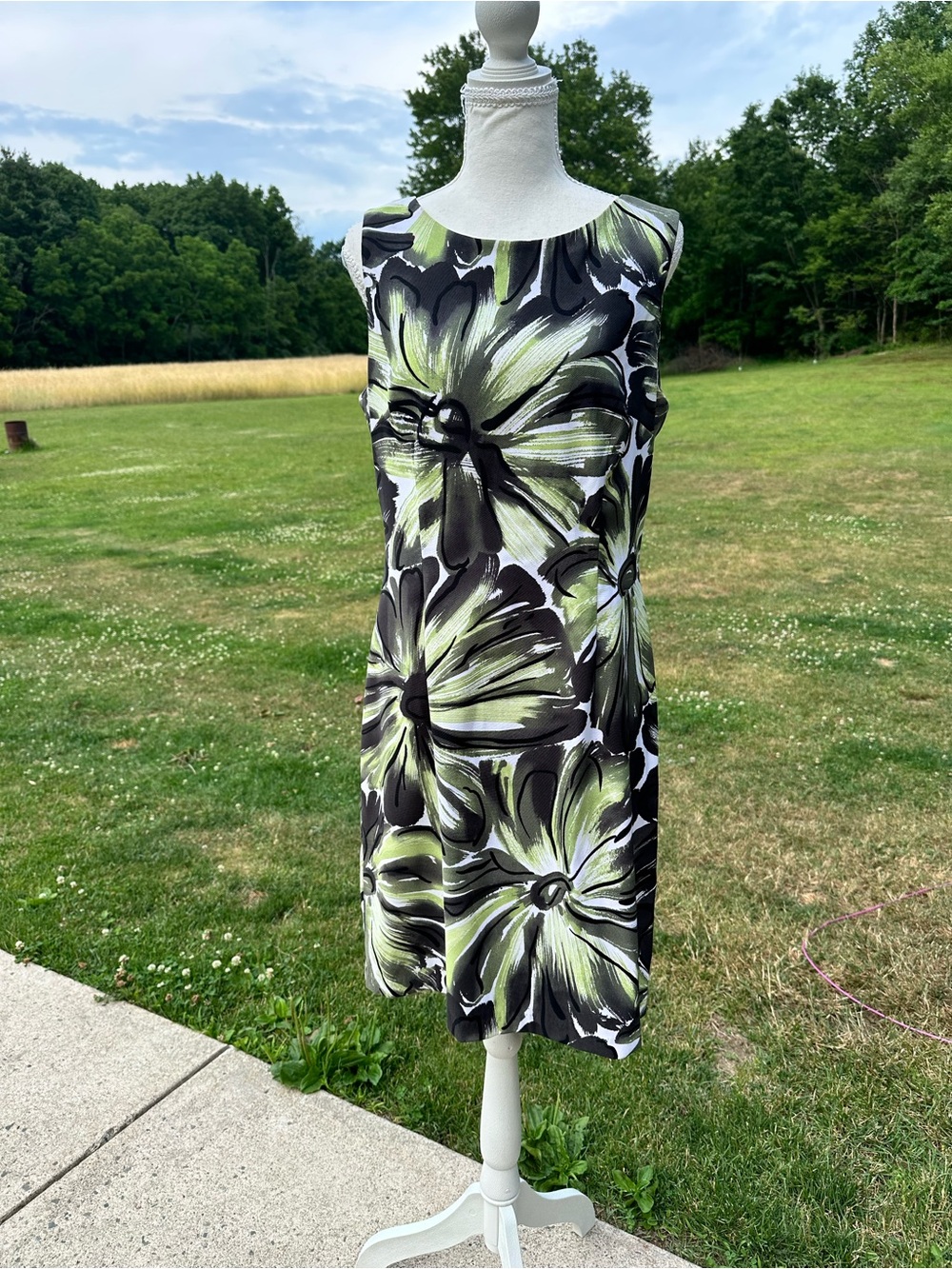 connected apparel Green & Black Floral Midi Shift Dress
